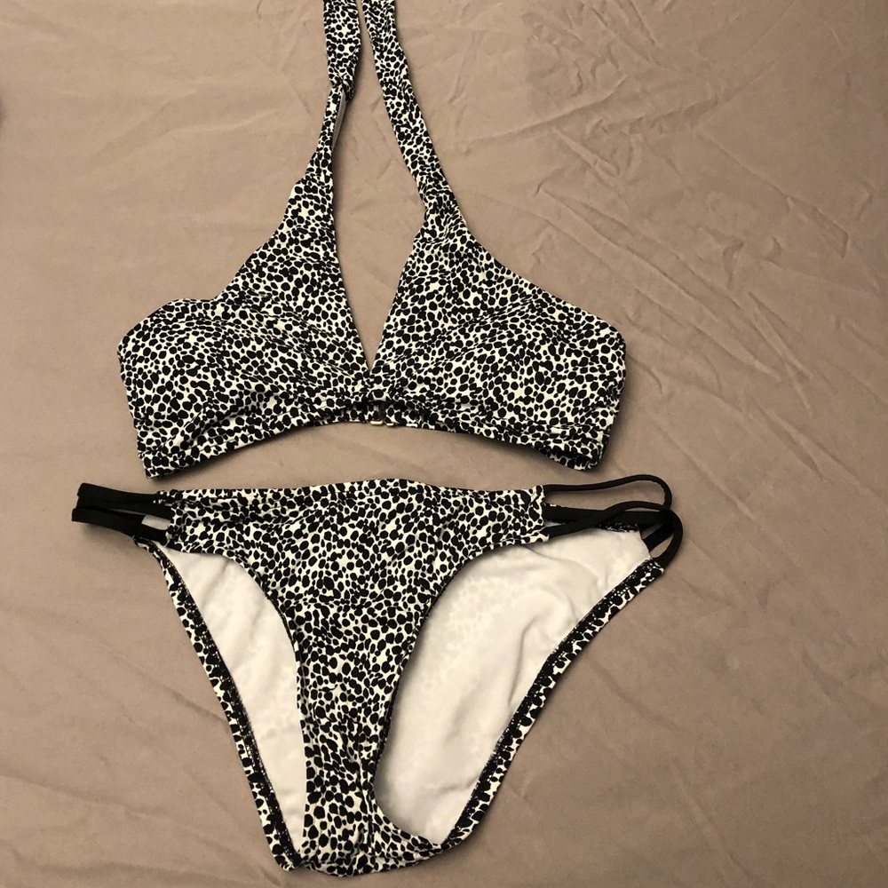 Bar III bikini